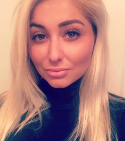 Cute blonde with sexy ass