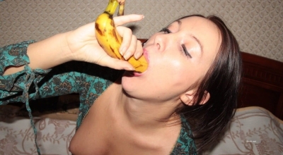 Woman misses dick